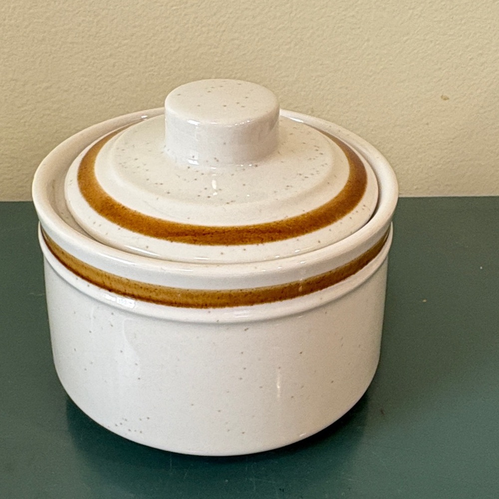 Vintage Old Brook Collection Speckled Sugar Bowl with Lid. Made in Japan.